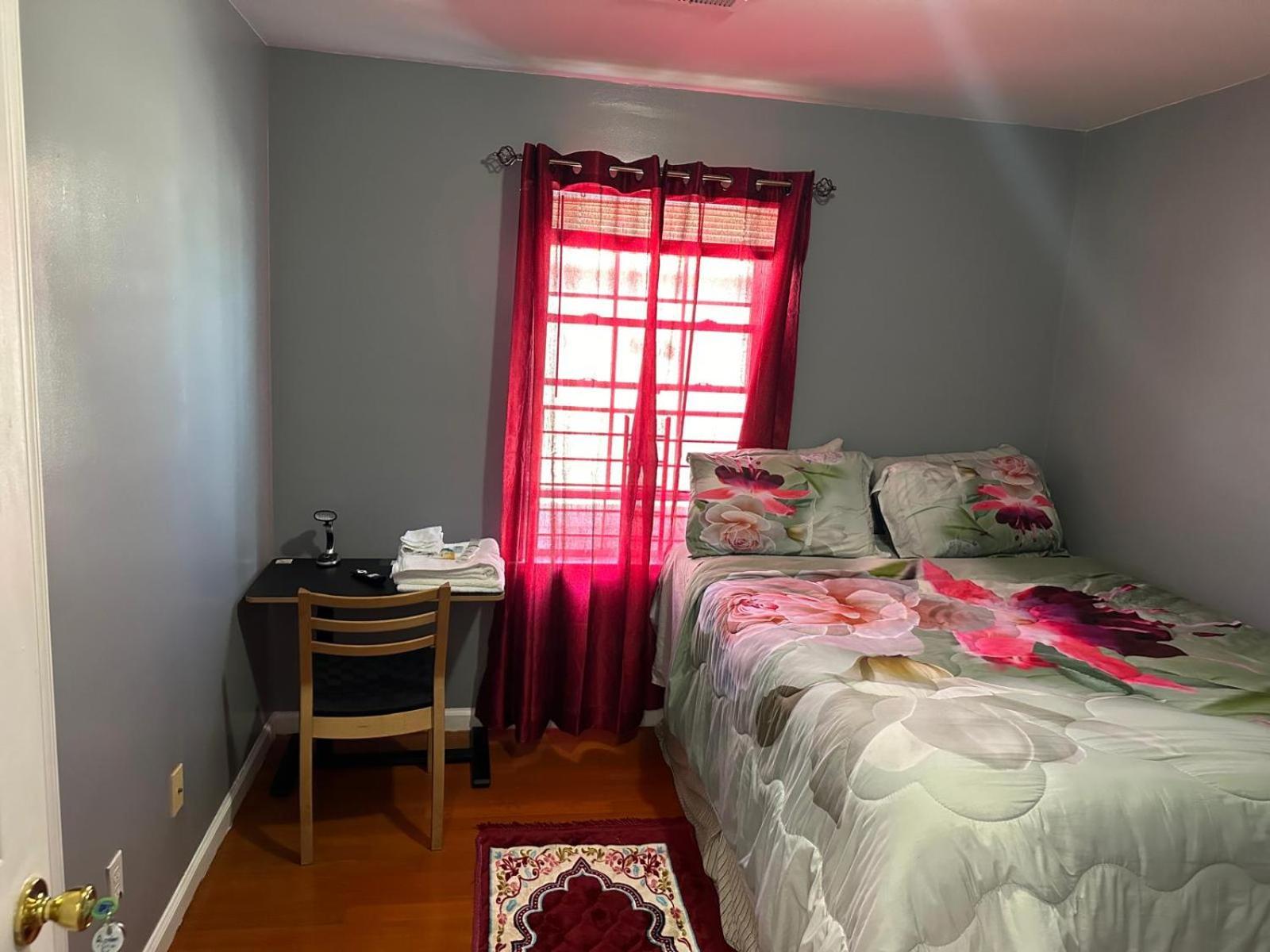Divine Villa Guest House 65 Sherman 6Mins To Airport And 4Mins To Penn Station Newark Extérieur photo